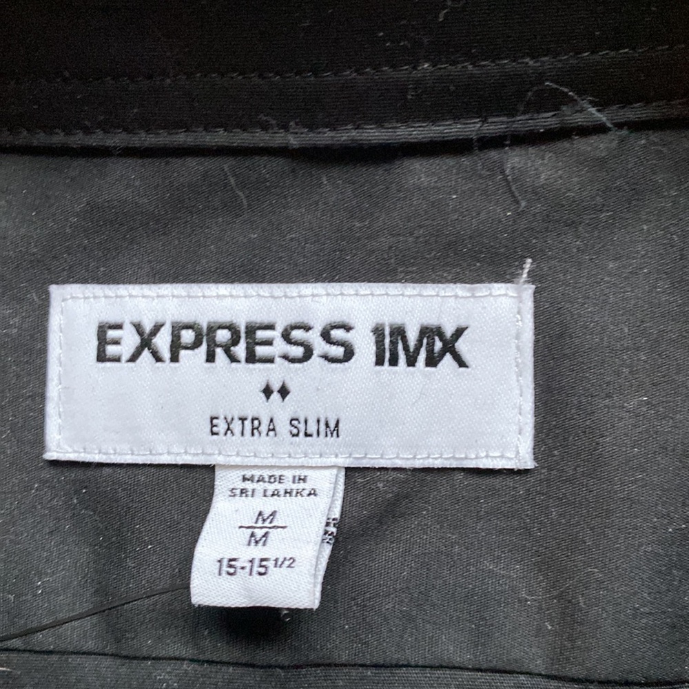 Express button down - Picture 2 of 3